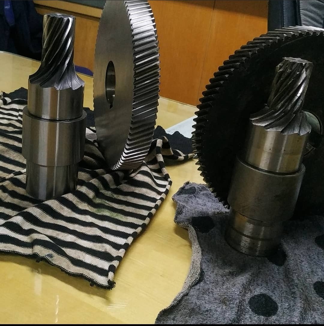 Helical gear set old vs new